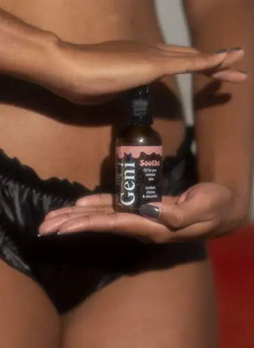 Geni Soothe - Perfume and SOAP Free Intimate Oil. Gentle Alternative to Intimate wash. Moizturizes Geni Au supplements