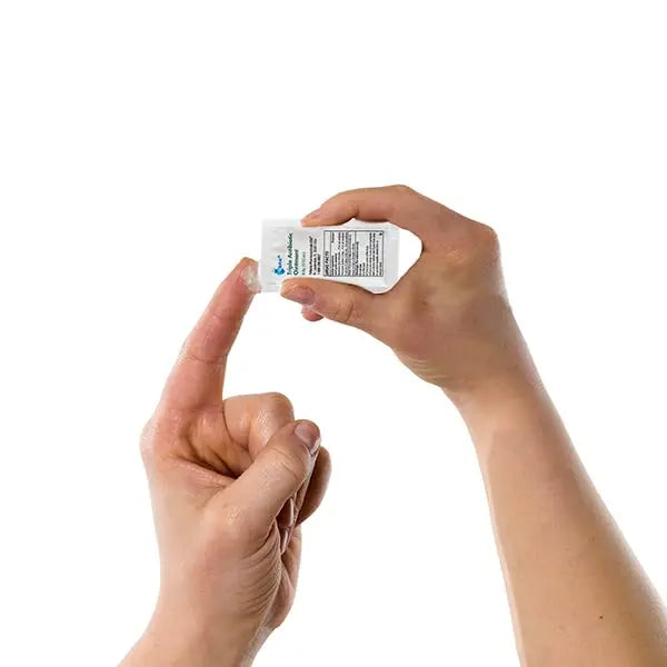 Globe (144 Packets) Triple Antibiotic Ointment 0.9g, Single Packet, First Aid Ointment Globe Au supplements