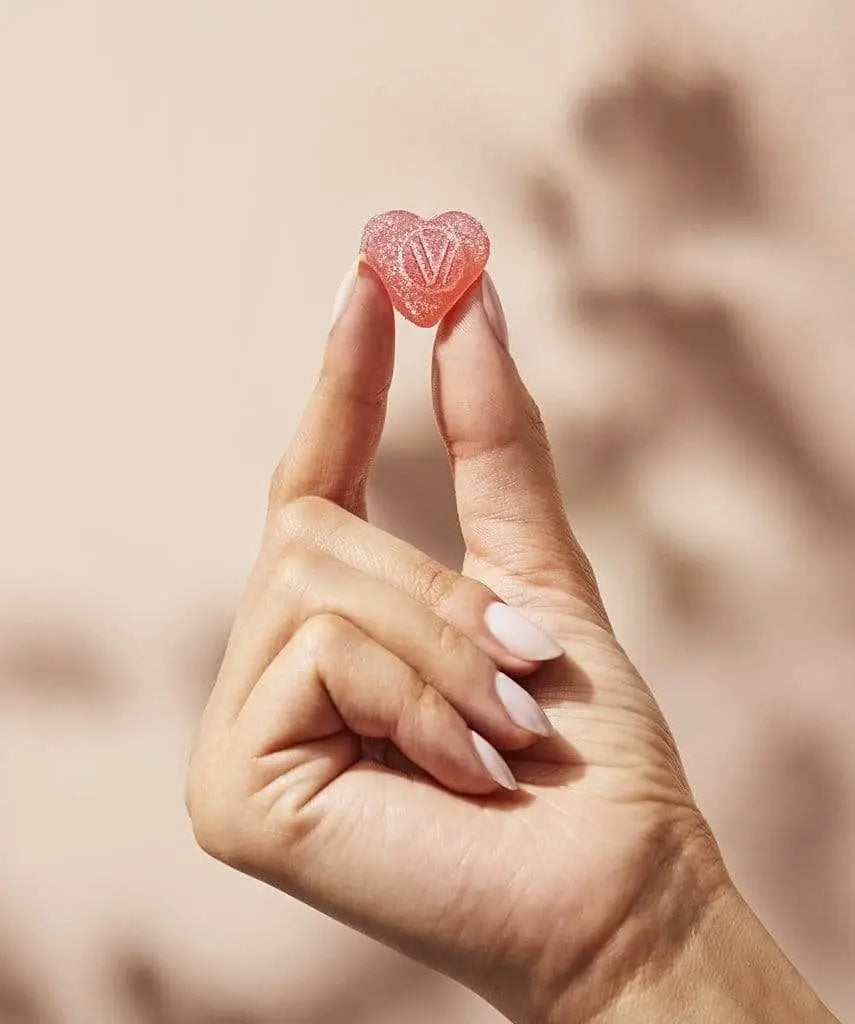 VEGAMOUR GRO Biotin Gummies, Strawberry Flavor with 5000 mcg Biotin, Supports VEGAMOUR Au supplements