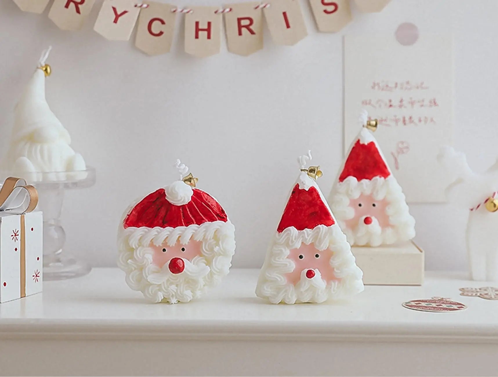 Christmas Cake Scented Candle,110G Handmade Aroma Soy Wax Santa Claus Decorative Candle T-shin Au supplements