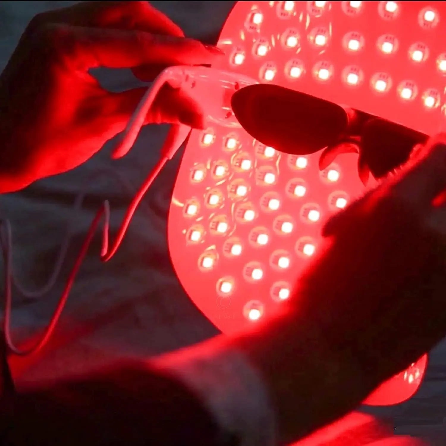 Lyte Wireless LED Light Therapy Mask Red Blue Amber 3 Color Light Weight| Includes Power Lift Care Au supplements