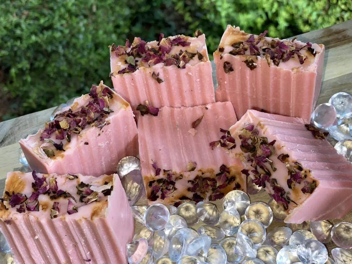 Soft and Moist Erzulie Freda Yoni Love ,Attraction, Abundance Bar |Feminine Wash | Yoni Soap with Rose Soft and Moist Au supplements