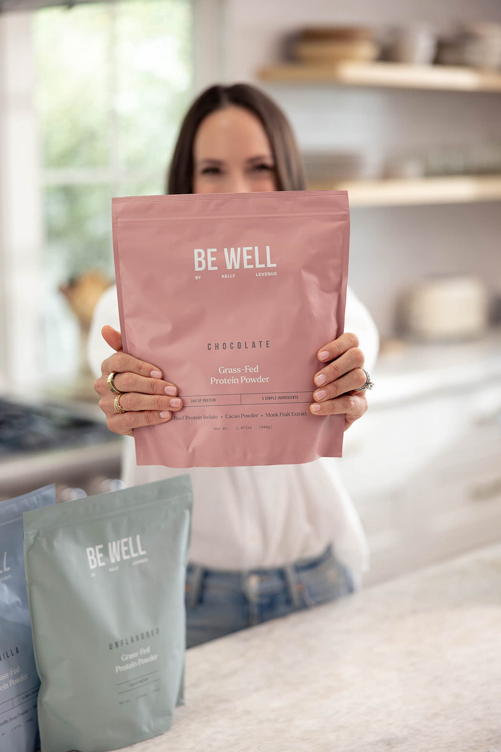 Be Well by Kelly Chocolate Grass-Fed Beef Protein Powder, 24G of Protein & 1G Net Carbs (3 Ingredients, 30 Servings) 9 Amino Acids + 3 BCAAs No Soy, No Dairy, Stevia-Free, No Sugar Added 1.87lb 849g