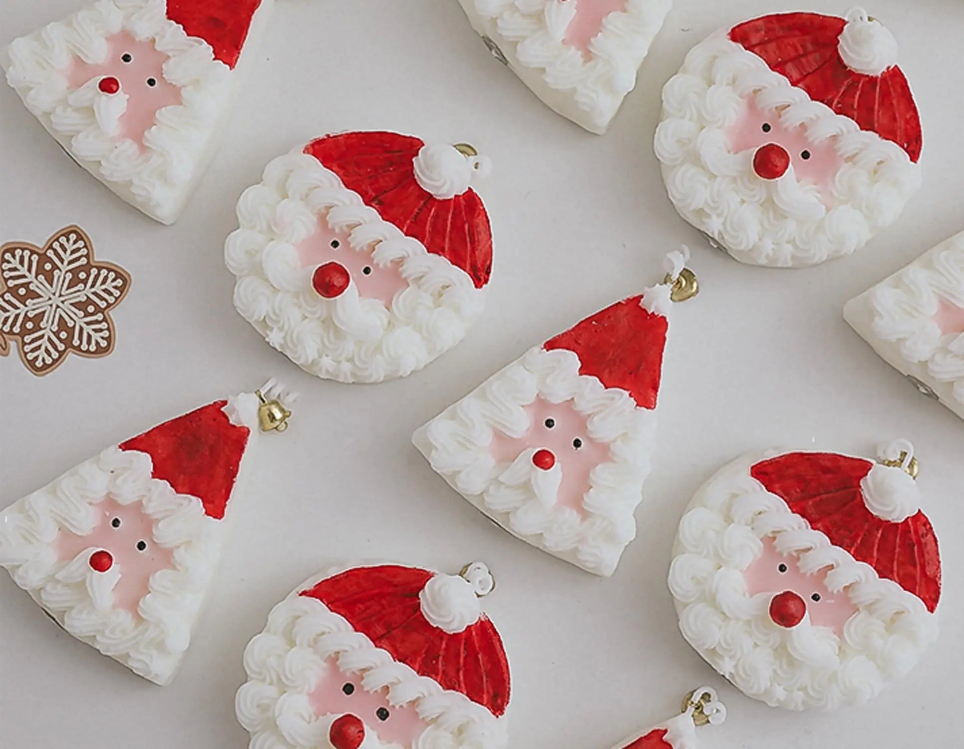 Christmas Cake Scented Candle,110G Handmade Aroma Soy Wax Santa Claus Decorative Candle T-shin Au supplements