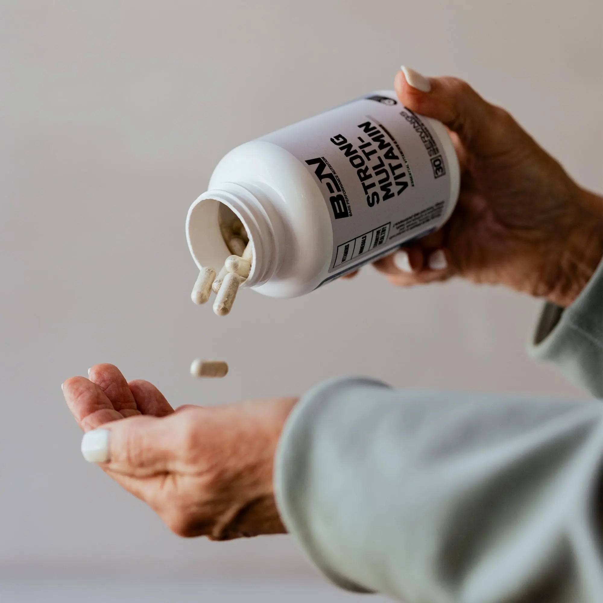 BARE PERFORMANCE NUTRITION, BPN Strong Multi-Vitamin, Foundational Health, Improved Mood and Sleep, Adaptogens, Improved Cognitive Health BARE PERFORMANCE NUTRITION Au supplements