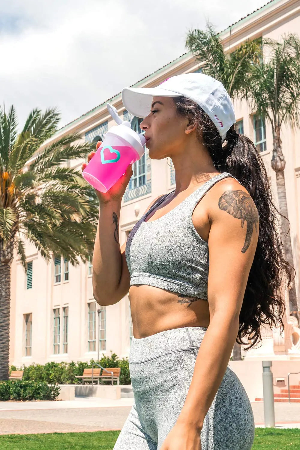 SkinnyFit Super Shaker Bottle 20oz. BPA free with Mixing Grid Technology, Leak Proof SkinnyFit Au supplements