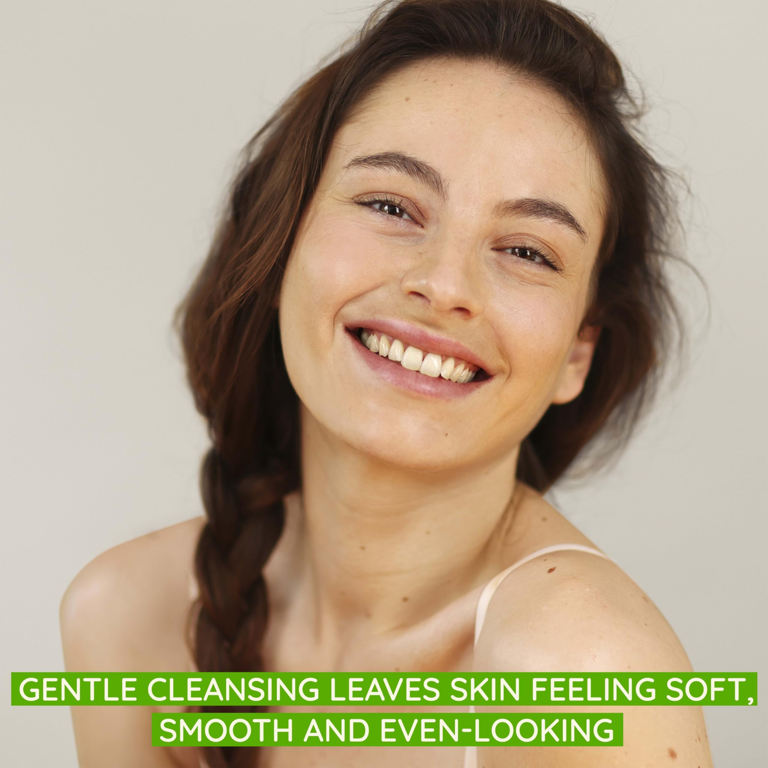 Aveeno Clear Complexion Foaming Oil-Free Facial Cleanser with Soy Extract & 0.5% Salicylic Acid, Acne Treatment Face