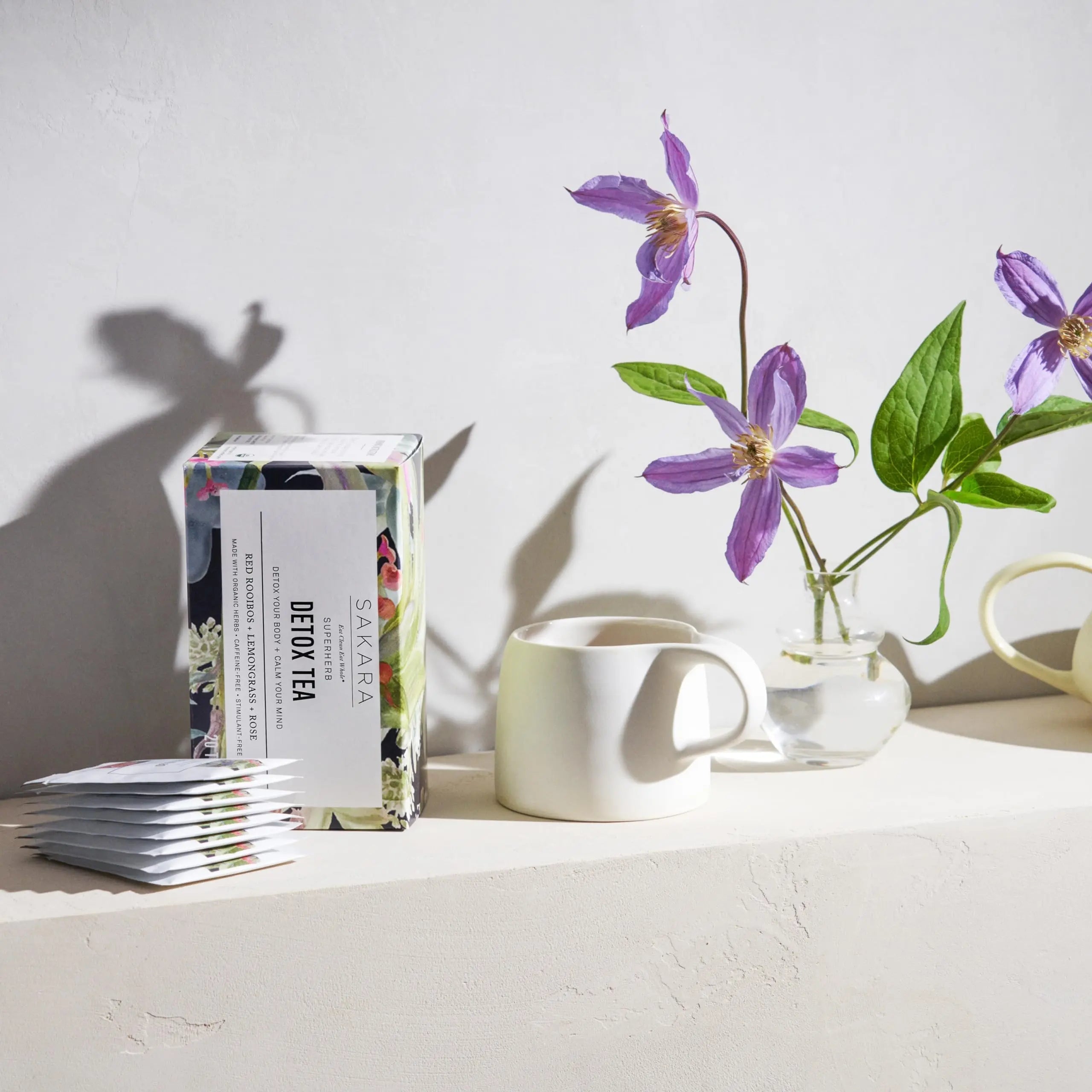Sakara Detox Tea - Herbal Tea with Rose Petals, Lemon Peel, Lemongrass, & Rooibos SAKARA Au supplements