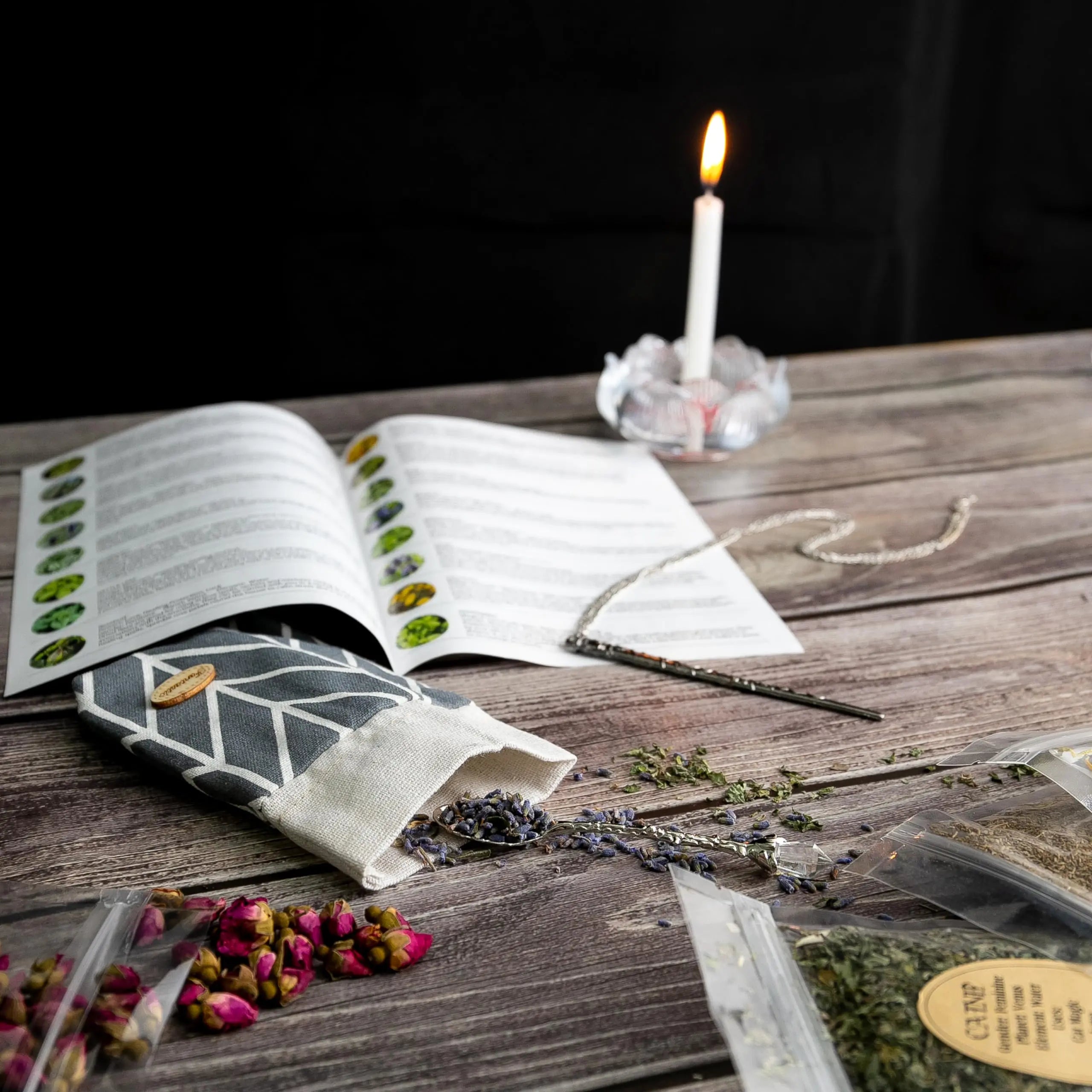 JUSTASHOW 61PCS Witchcraft Supplies for Wiccan Spells, Witchcraft Starter Kit, Spell Candles JUSTASHOW Au supplements