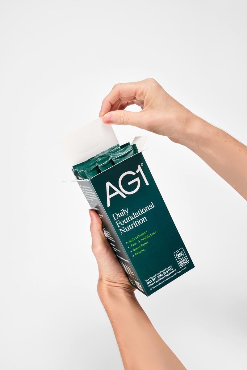 AG1 Athletic Greens Powder Supplement, Improve Gut Health, Multivitamin, Probiotic, Gluten Free, Vegan and Keto Friendly, 75 Vitamins (Travel Packs, 14 Count) - Classic Formula - TrustMedUSA