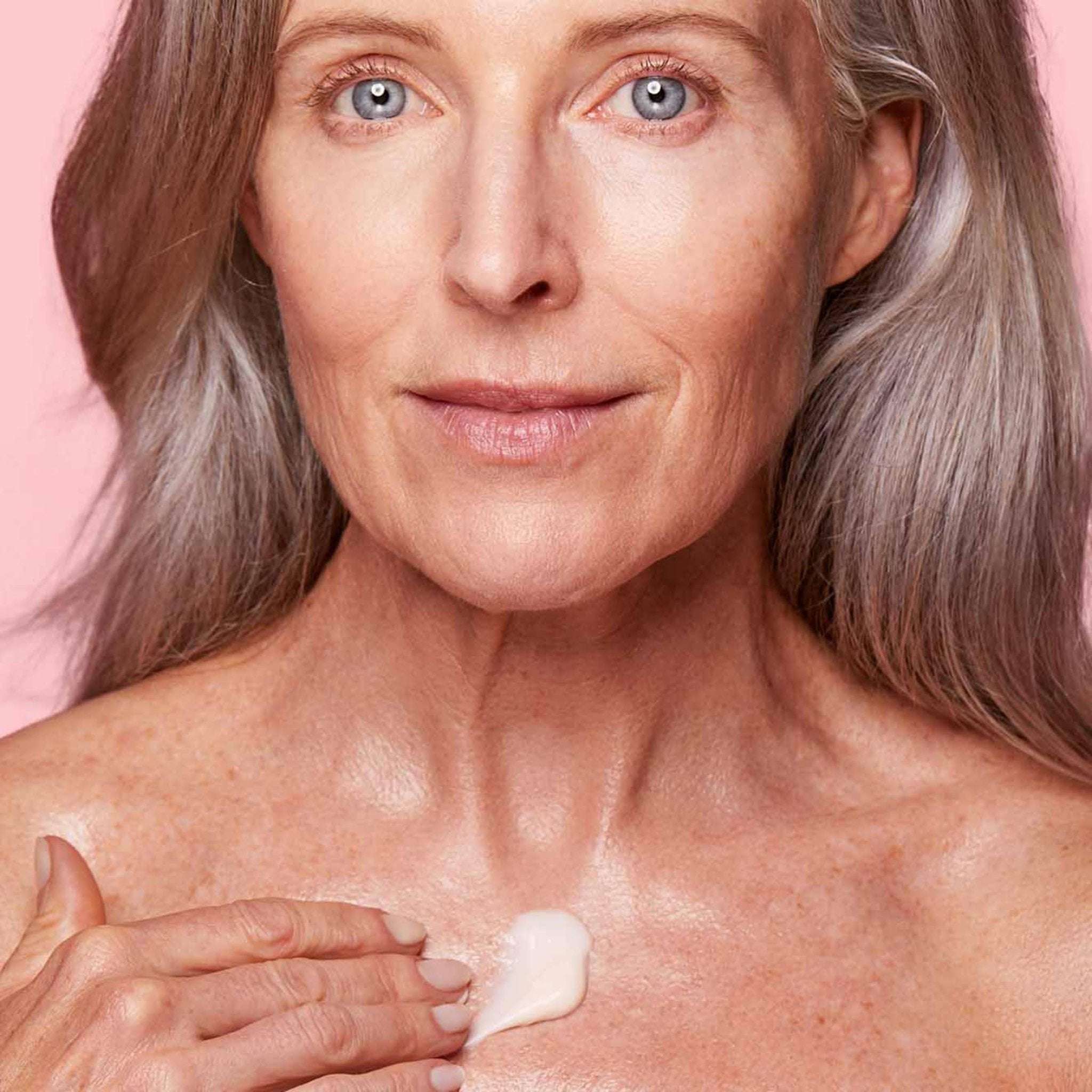 Clarins Super Restorative Décolleté and Neck Concentrate | Deeply Replenishing, Anti-Aging Cream For Mature Skin | Skin Texture Is Refined and Chest Creases Are Visibly Diminished After 4 Weeks* - Maple Wellness Supplements