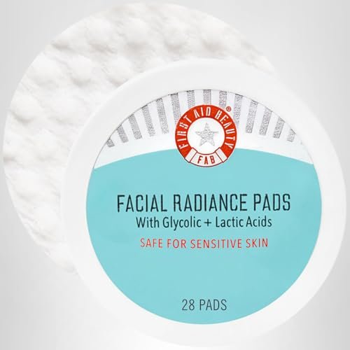 First Aid Beauty - Facial Radiance Pads with Glycolic & Lactic Acids, Daily Exfoliating Pads - TrustMedUSA