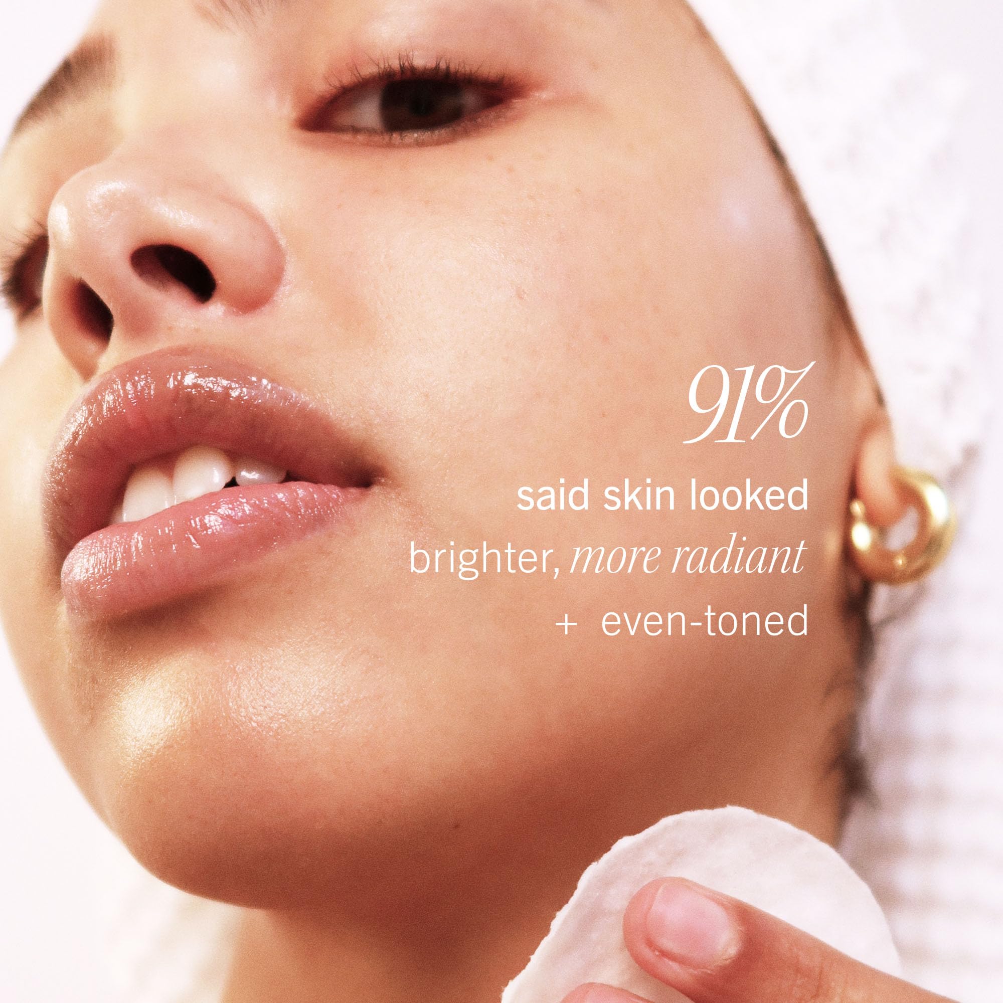 First Aid Beauty - Facial Radiance Pads with Glycolic & Lactic Acids, Daily Exfoliating Pads - TrustMedUSA