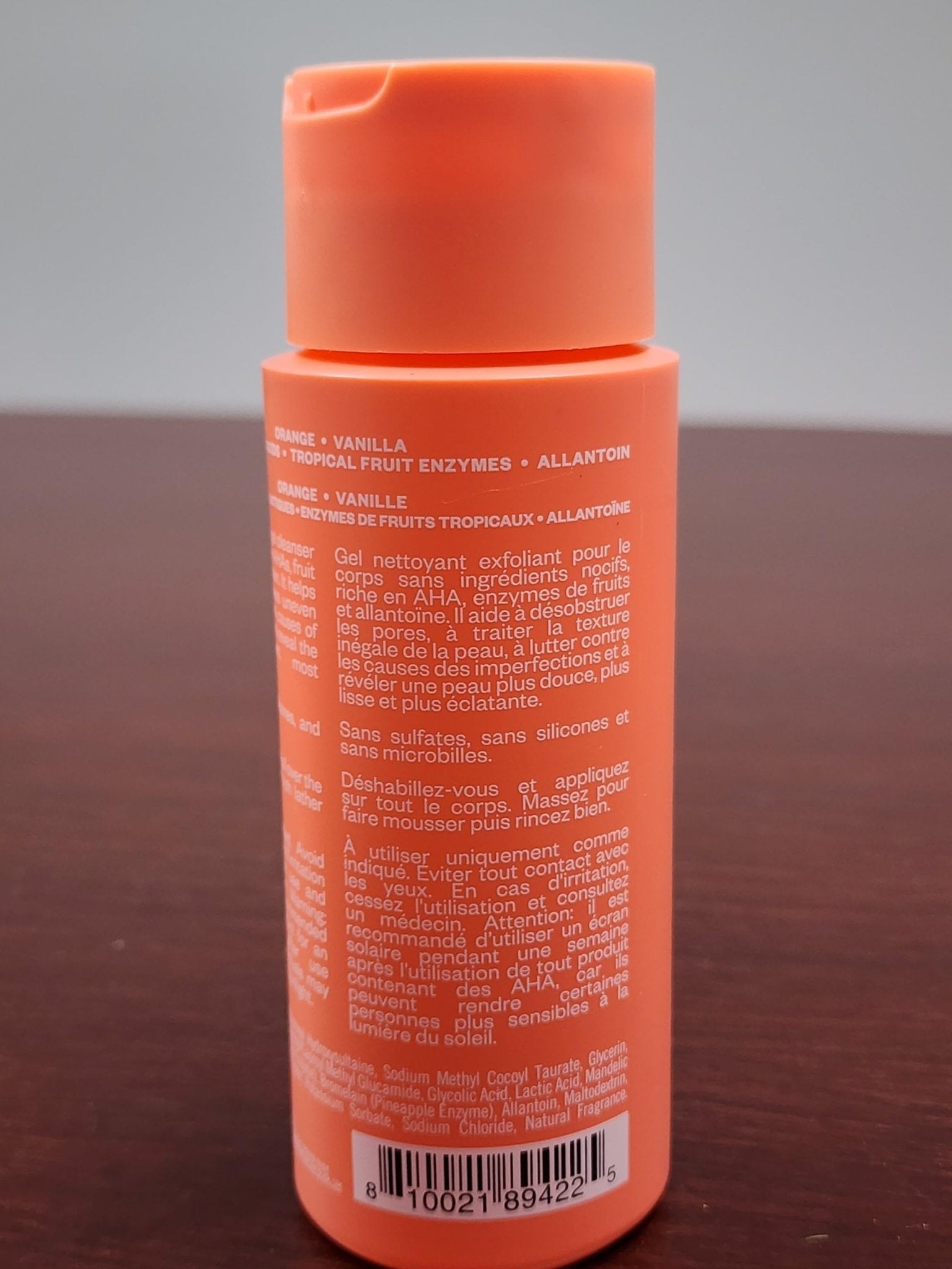 Kosas Kosasport Good Body Skin Exfoliating Body Cleanser - Juicy Clean - Maple Wellness Supplements