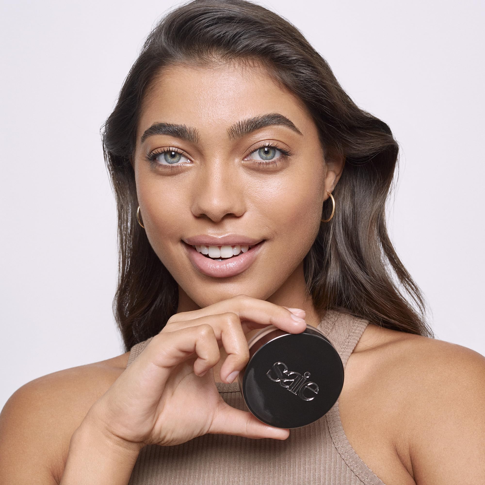 Saie Face Powder Duo, Medium - The Fluffy Brush, Soft, Multi-Use Targeted Powder Brush With Tapered Tip & Airset Radiant Loose Setting Powder, Translucent Medium (0.14 oz) - Vegan, Cruelty-Fee - TrustMedUSA