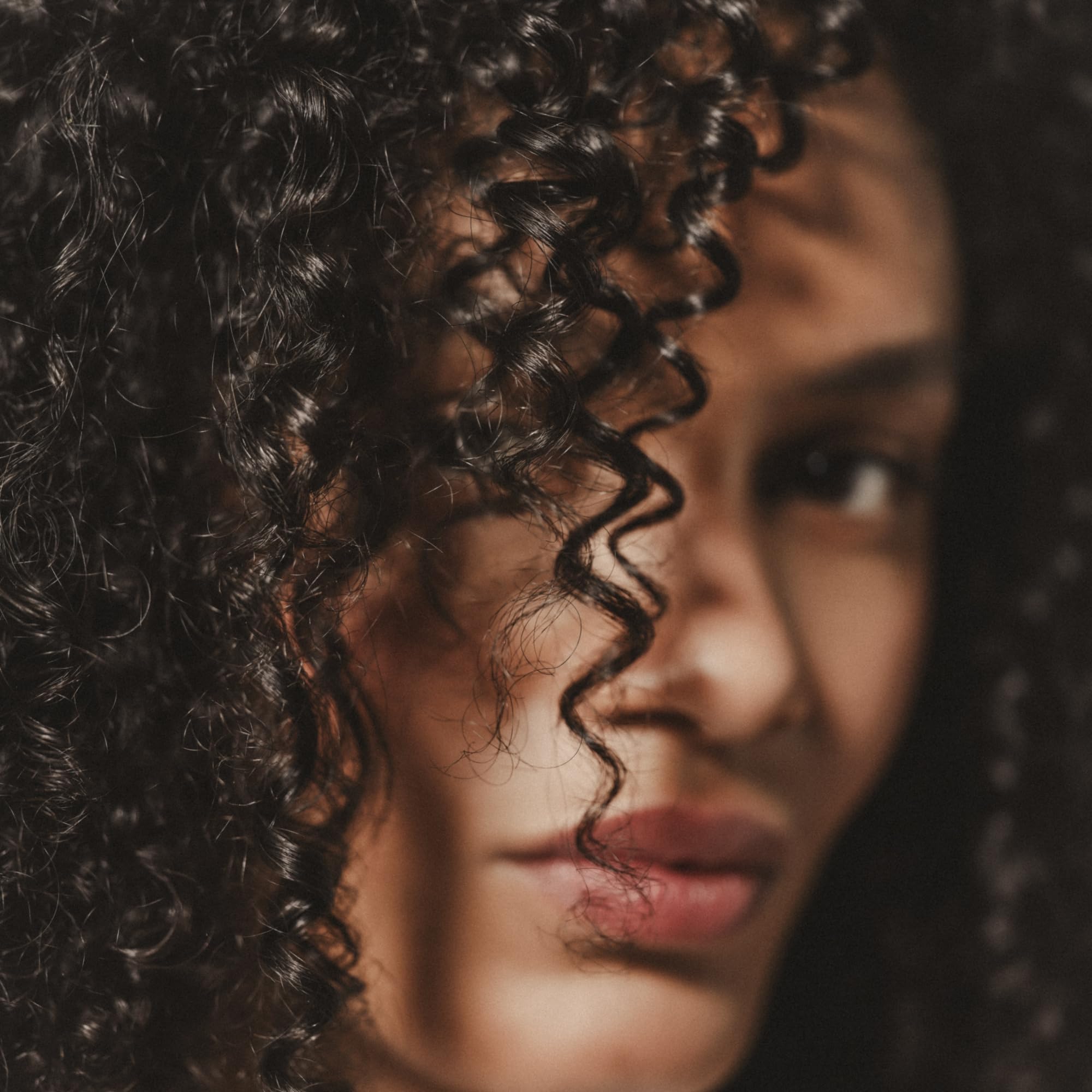 Sisley Paris Curl Care Cream - 150 mL - Nourishes & Defines Curly to Tightly Curled Hair - 24-Hour Anti-Frizz & Anti-Humidity Protection - Provides Long-Lasting Hold - TrustMedUSA